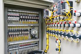 ⚙️ Automatizări și control